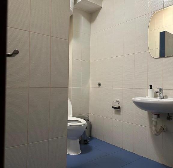 اتاق استاندارد سه نفره, Kudin Most