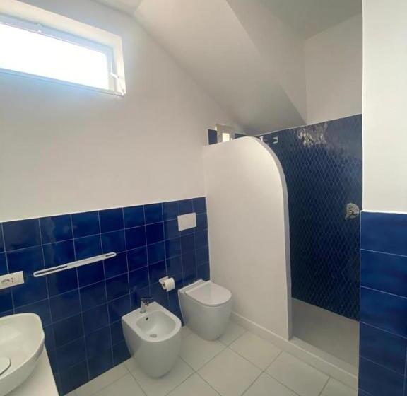 デラックスの4人部屋, Abagnale Home Sorrento