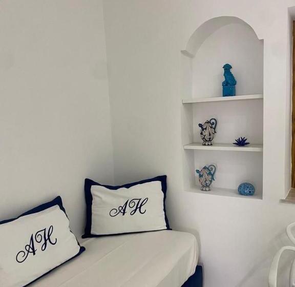 デラックスの4人部屋, Abagnale Home Sorrento