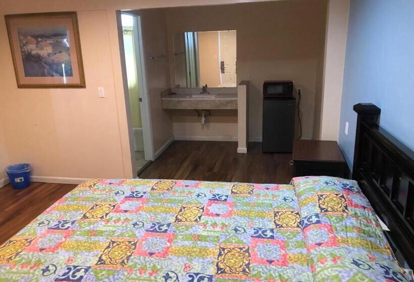 חדר דחוקס עם מיטת קינג, Star Motel