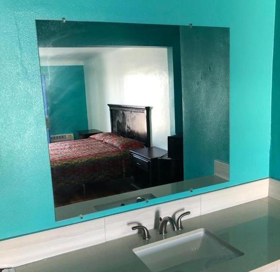 חדר דחוקס עם מיטת קינג, Star Motel