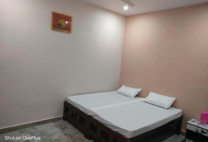 Standard-huone, Aditya Home Stay