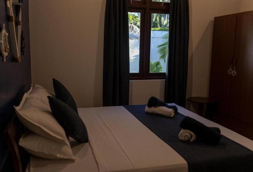 اتاق لوکس, Captal Beach Villa