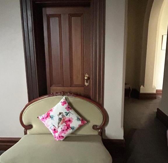 غرفة ديلوكس, Convent At Koroit