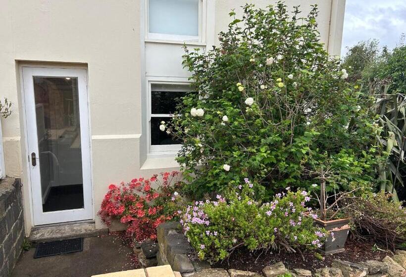 غرفة قياسية, Convent At Koroit