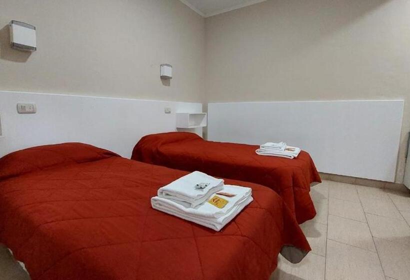 غرفة قياسية, El Viejo Bar