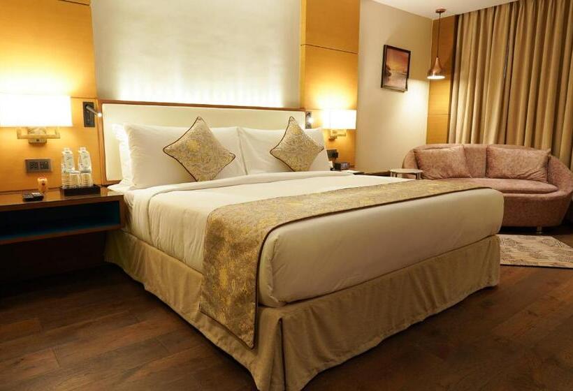 스위트 도시 전망, Gokulam Grand Trivandrum