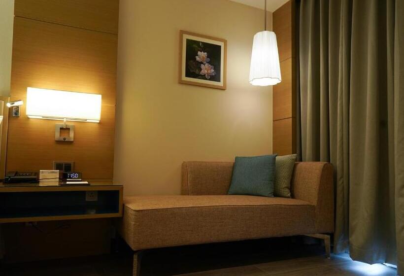 Номер Superior Кровать Кинг, Gokulam Grand Trivandrum