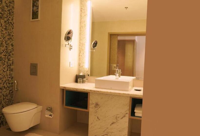 Номер Superior Кровать Кинг, Gokulam Grand Trivandrum