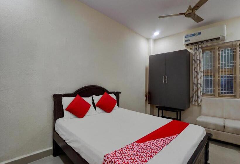 三人经典房间, Oyo Flagship Maruthi Residency