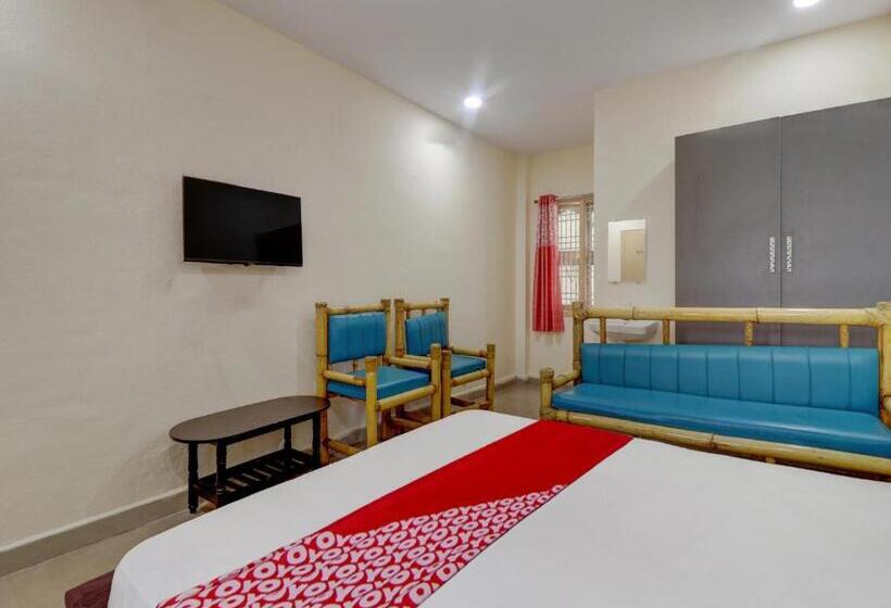 三人经典房间, Oyo Flagship Maruthi Residency