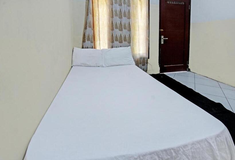 标准间, Oyo Life 92853 Kost 999