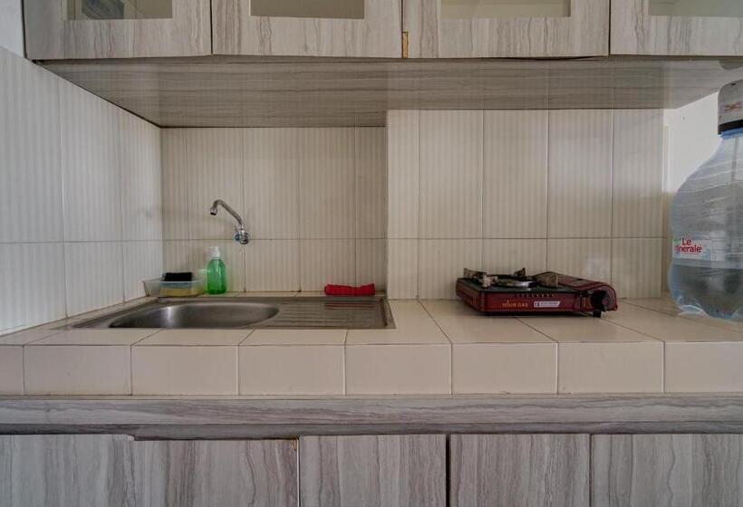 Номер Deluxe, Oyo Life 92889 Apartement Grand Sentraland Karawang By A.t Room