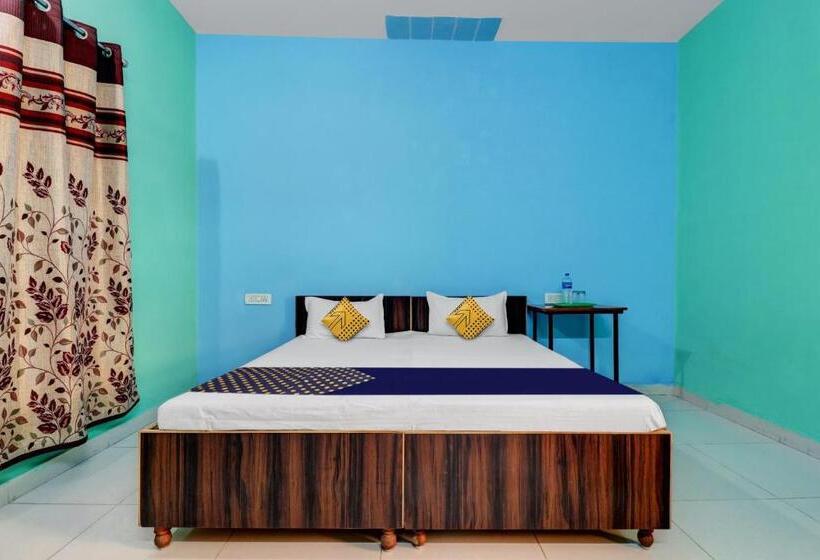 غرفة كلاسيكية ثلاثية, Spot On S K Homestay