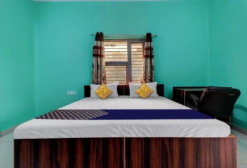 غرفة كلاسيكية ثلاثية, Spot On S K Homestay