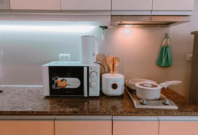 إستوديو قياسى, Casabay Suite Eastwood Staycation