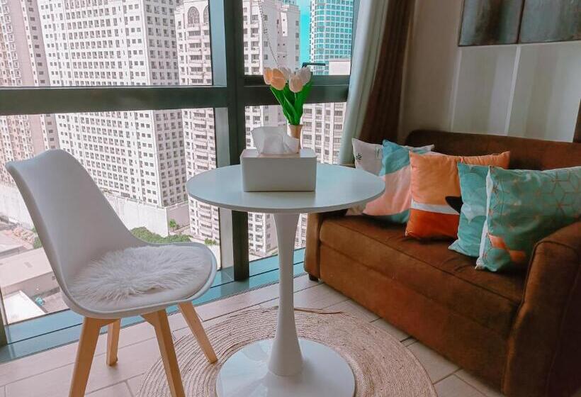 إستوديو قياسى, Casabay Suite Eastwood Staycation