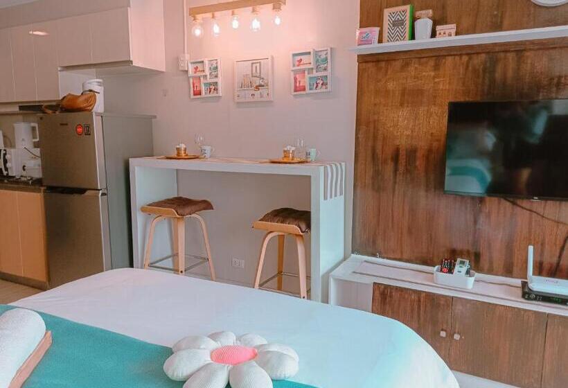 إستوديو قياسى, Casabay Suite Eastwood Staycation