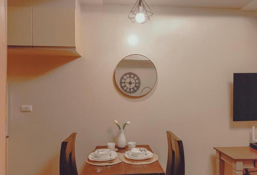 إستوديو ديلوكس, Casabay Suite Eastwood Staycation