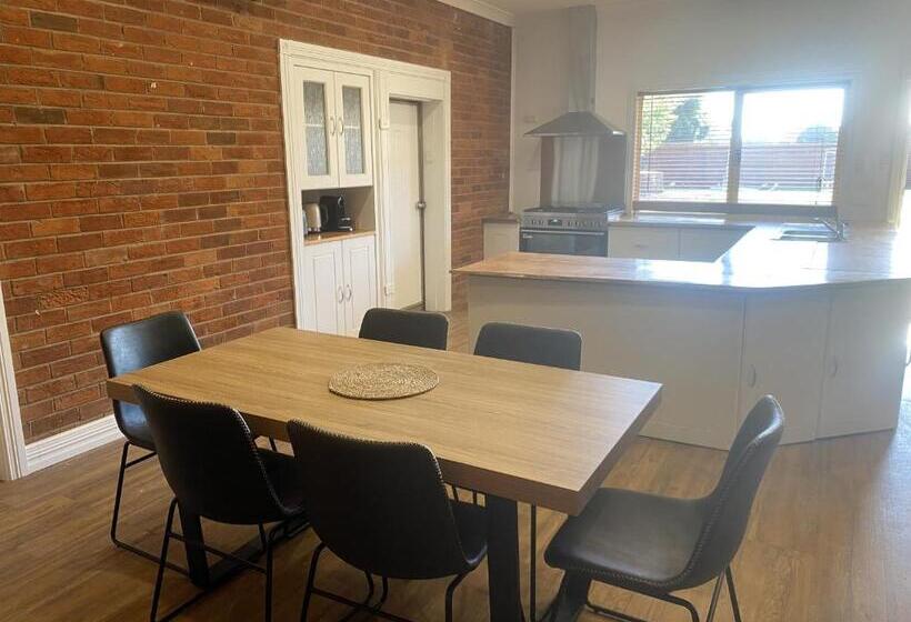 חדר סטנדרט חדר אמבטיה משותף, Perrington Estate