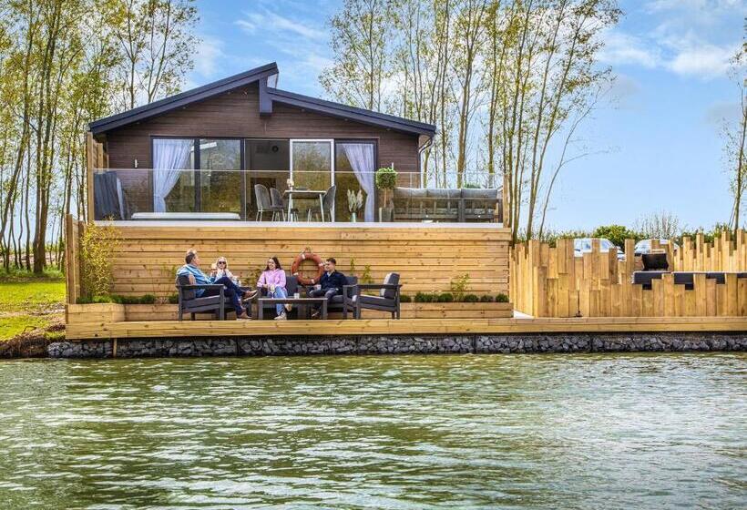 ３ベッドルームハウス, Noahs Retreat