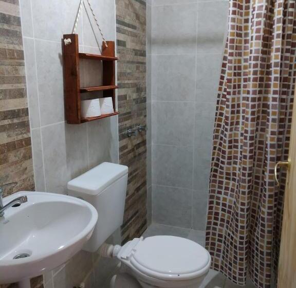 패밀리 룸, Hospedaje Puntos Cardinales