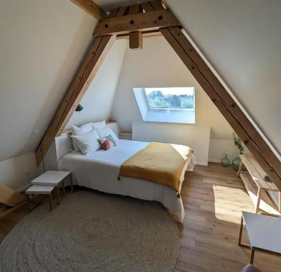 スタンダードルーム, La Maison D Enfance