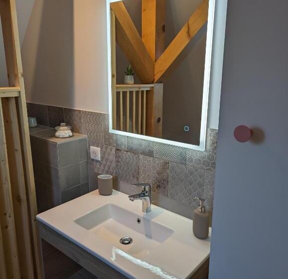 标准间, La Maison D Enfance