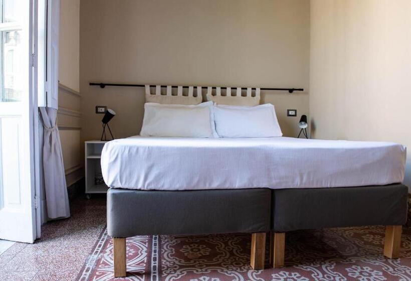 غرفة ديلوكس مزودة بشرفة, Epoque Bed And Breakfast