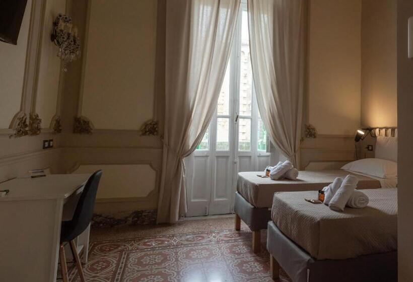 غرفة ديلوكس مزودة بشرفة, Epoque Bed And Breakfast