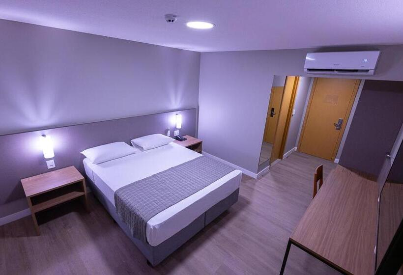 수피리어 룸, Caiuá Blumenau