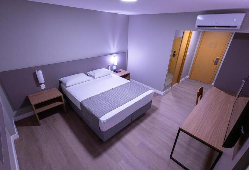 수피리어 룸, Caiuá Blumenau