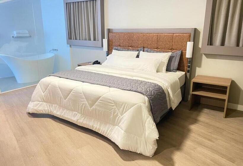 جناح رئاسى, Caiuá Blumenau