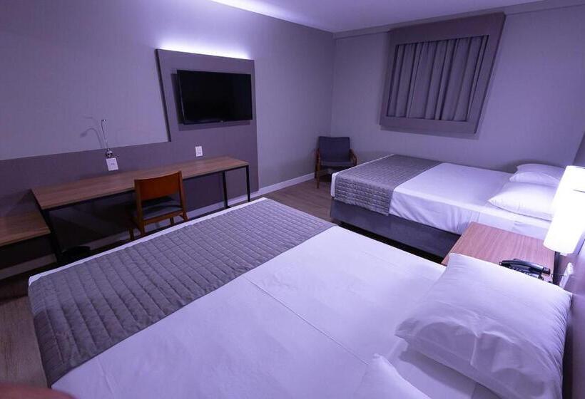 수피리어 룸, Caiuá Blumenau