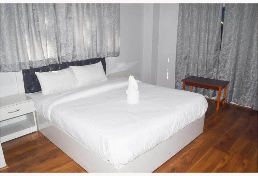 Трехместный Номер Классика, Dug Inn