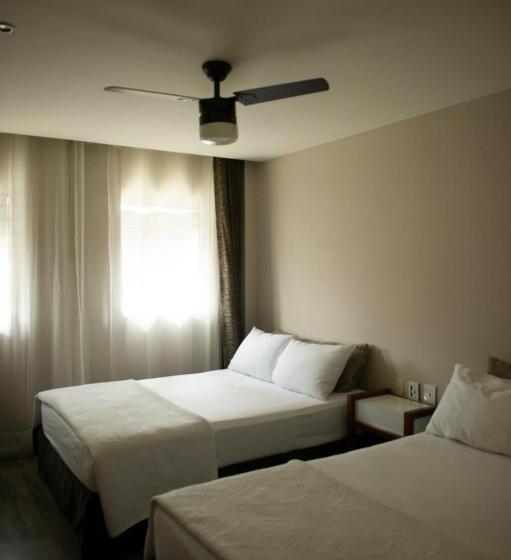 带2个双人床的标准工作室, Internacional