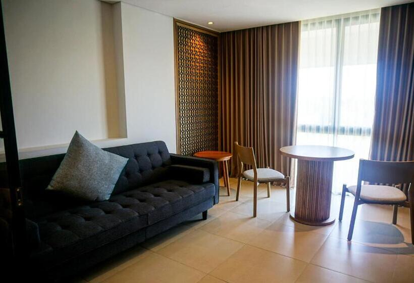 주니어 스위트, Nusa Dua Suites Powered By Cocotel