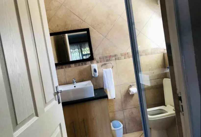 Executive-huone King-vuode, Corner House Accommodation