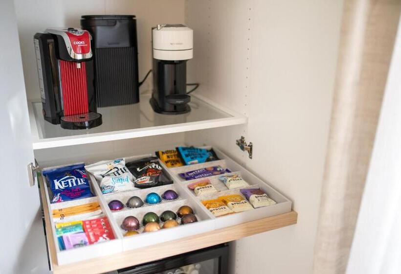 带大床的豪华间, The Koko Rooms