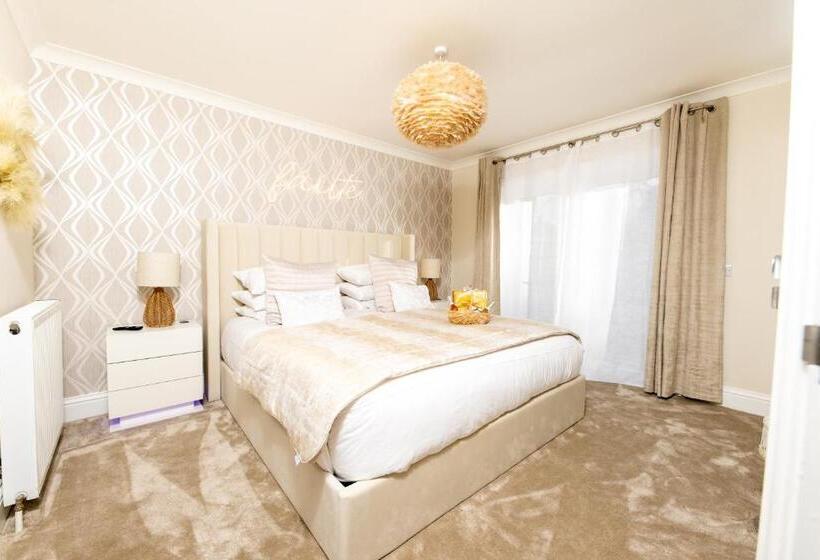 带大床的豪华间, The Koko Rooms