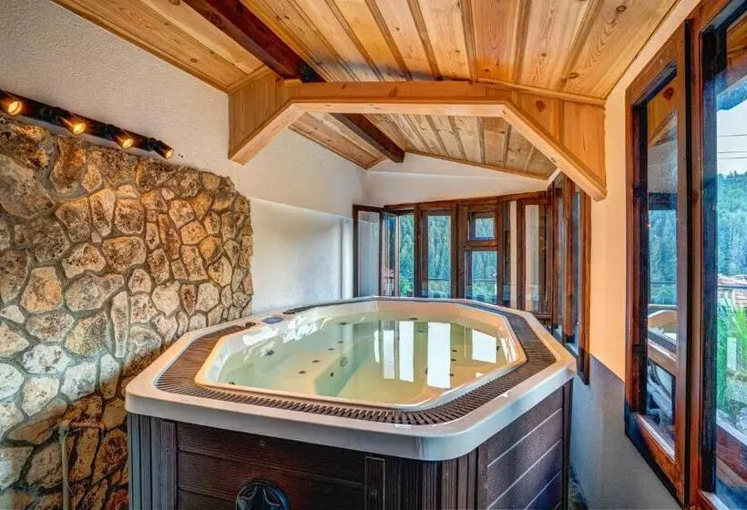 １ベッドルームハウス, The Pine Levochevo   Guesthouse And Coworking Space