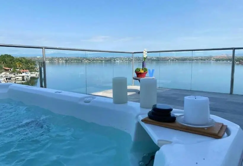 Superior-sviitti, Vlú Hotel Tequesquitengo