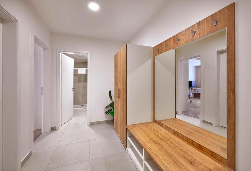 سوییت لوکس, Downtown Suites Rubesova