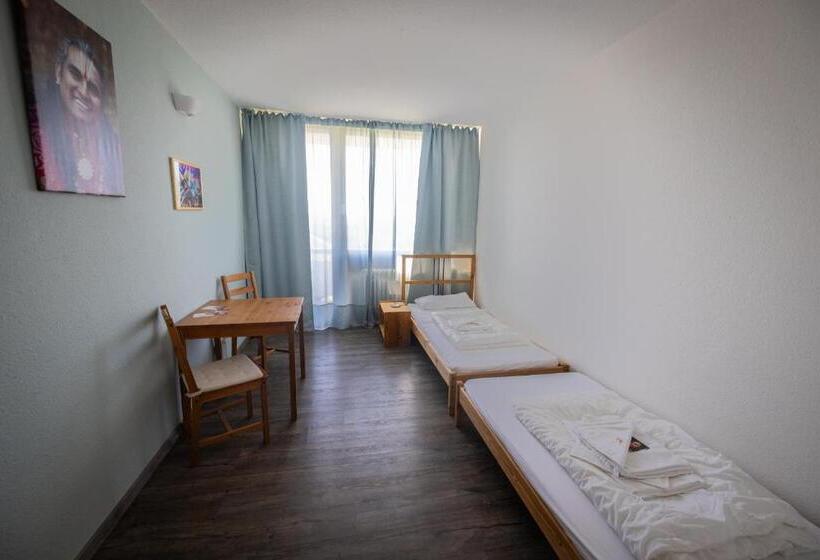 Номер Стандарт с Балконом, Hindu Monastery   Shree Peetha Nilaya Ashram