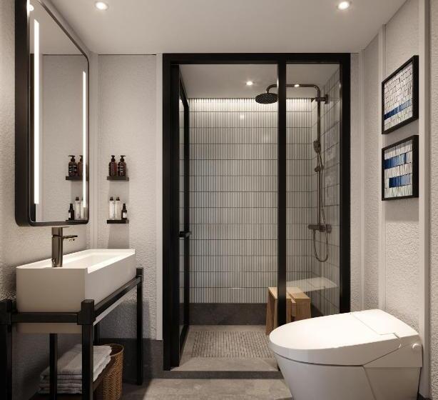 غرفة ديلوكس رباعية, Nozo