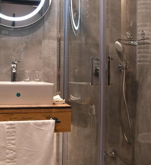 Habitació Deluxe, Kame Hotel Belgrade,贝尔格莱德凯美酒店
