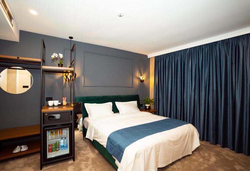 Habitació Deluxe Llit King, Kame Hotel Belgrade,贝尔格莱德凯美酒店