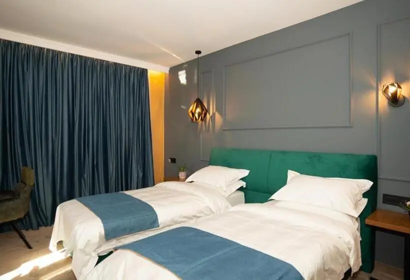 اتاق لوکس با تخت بزرگ, Kame Hotel Belgrade,贝尔格莱德凯美酒店