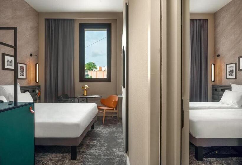 חדר סטנדרט מקשר, Novotel Orléans Centre Gare