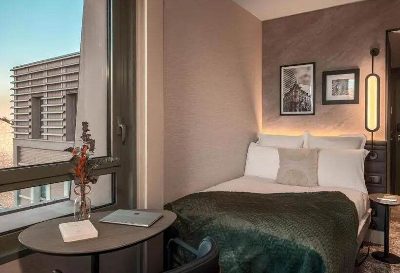اتاق استاندارد یک نفره, Novotel Orléans Centre Gare